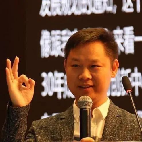 杏彩体育，创客空间20系列对话开源机器人主题的创客空间建设
